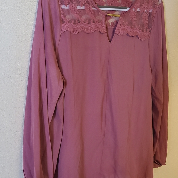 Liberty Love Mauve pink Keyhole lace blouse - Picture 5 of 11